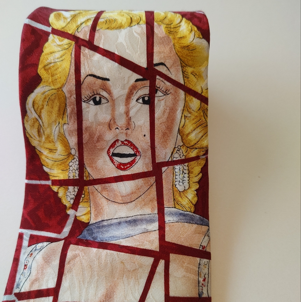 Marilyn Geo mod Art Red Yellow Graphic Tie 58" x4"w Bernard of Hollywood